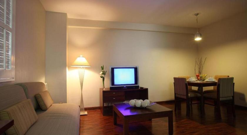 Amorsolo Mansion Hotel Manila Bagian luar foto